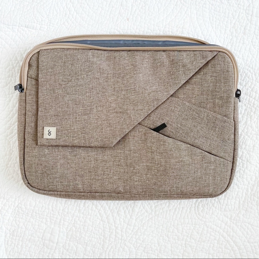 Laptop Tablet Padded Tan Case with Compartments